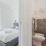 Guesthost - Varesina - Appartement